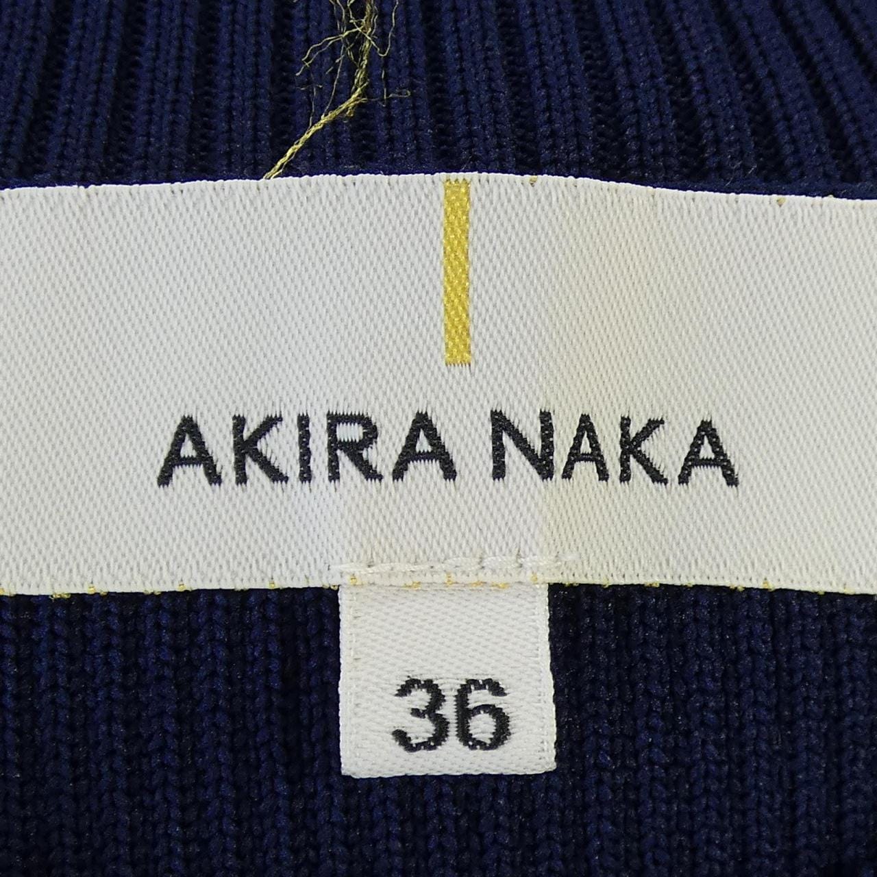 アキラナカ AKIRA NAKA トップス