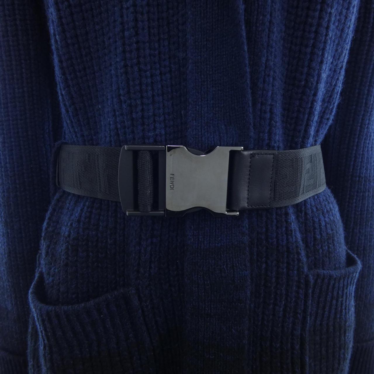 フェンディ FENDI FZF511 A8KT カーディガン