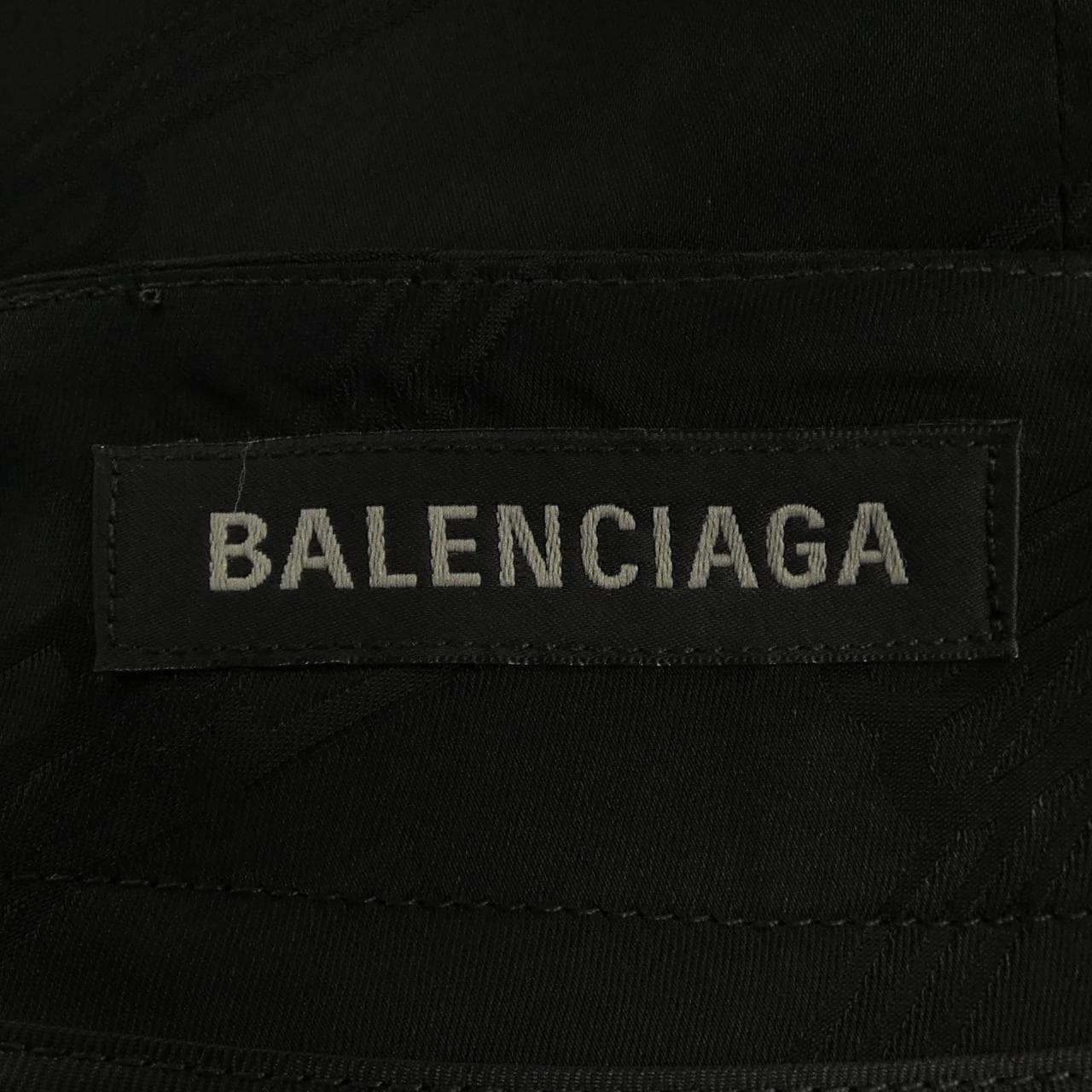 バレンシアガ BALENCIAGA 746133 TM068 スカート