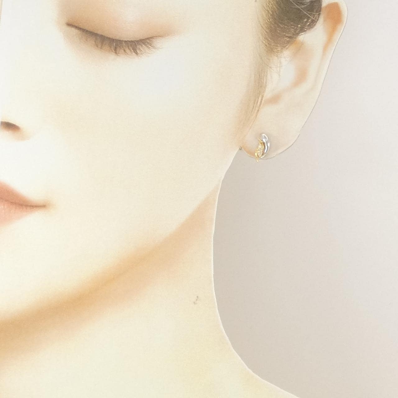 PT900/K18YG ダイヤモンド ピアス 0.06CT