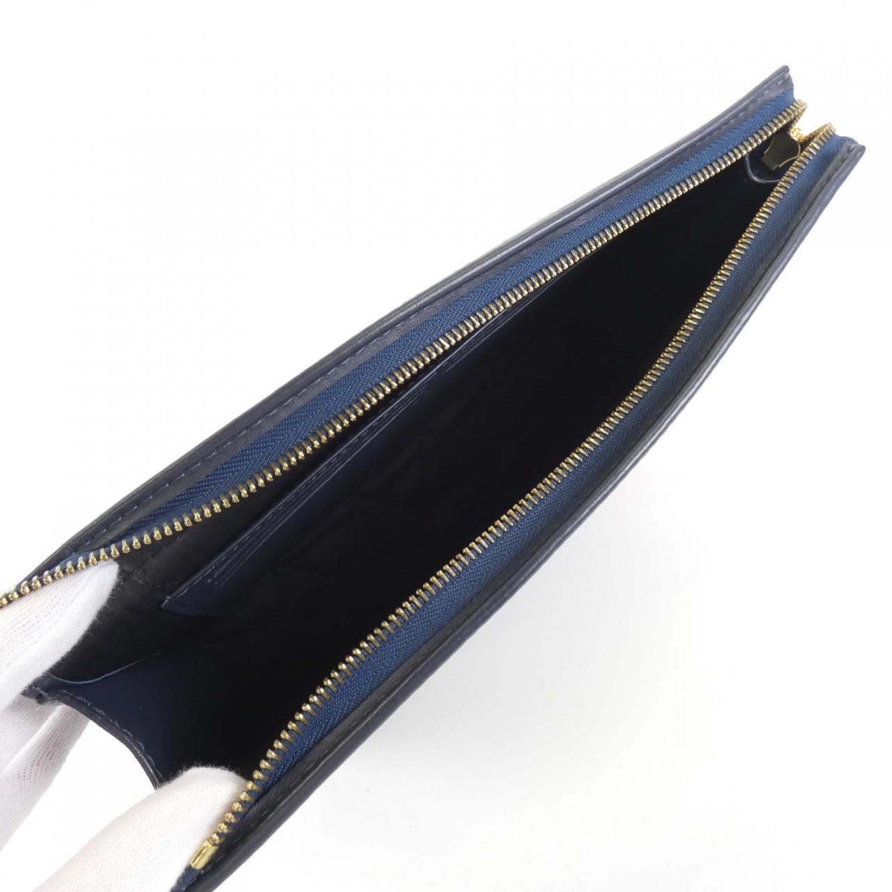 LOUIS VUITTON Monogram Drip Pochette Voyage M45961 包