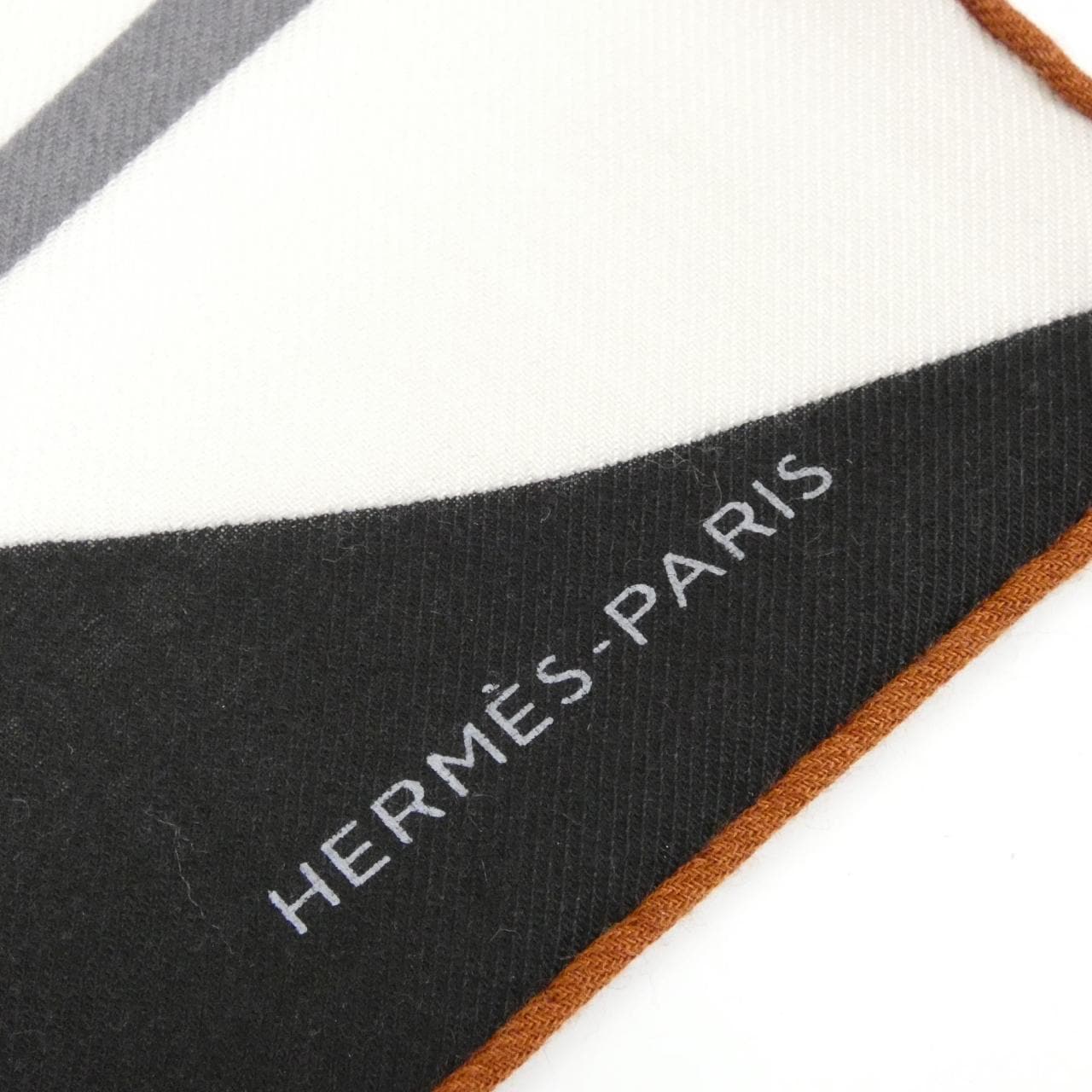 エルメス カレ アッシュ スカーフ