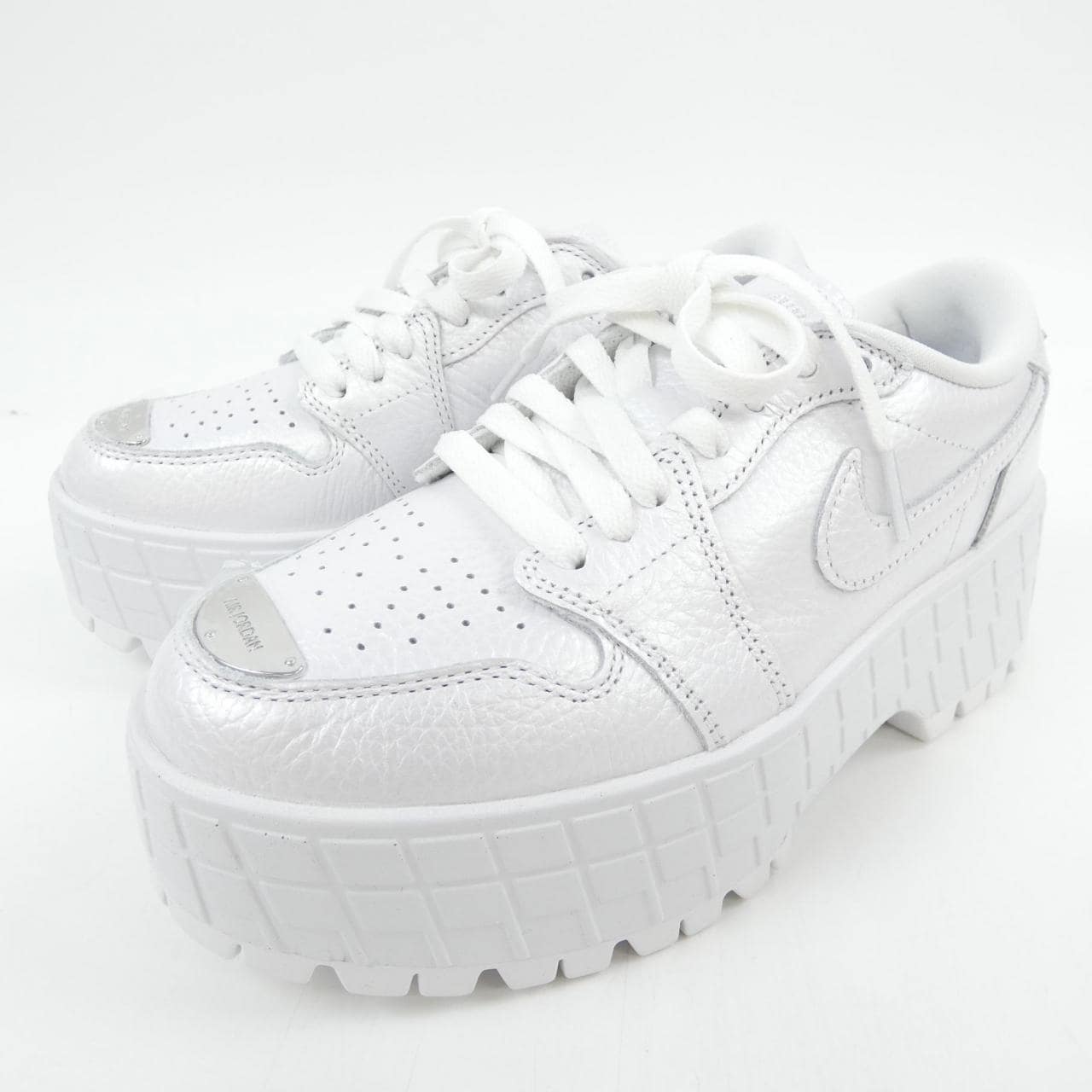 ナイキ NIKE HF3184-100 スニーカー