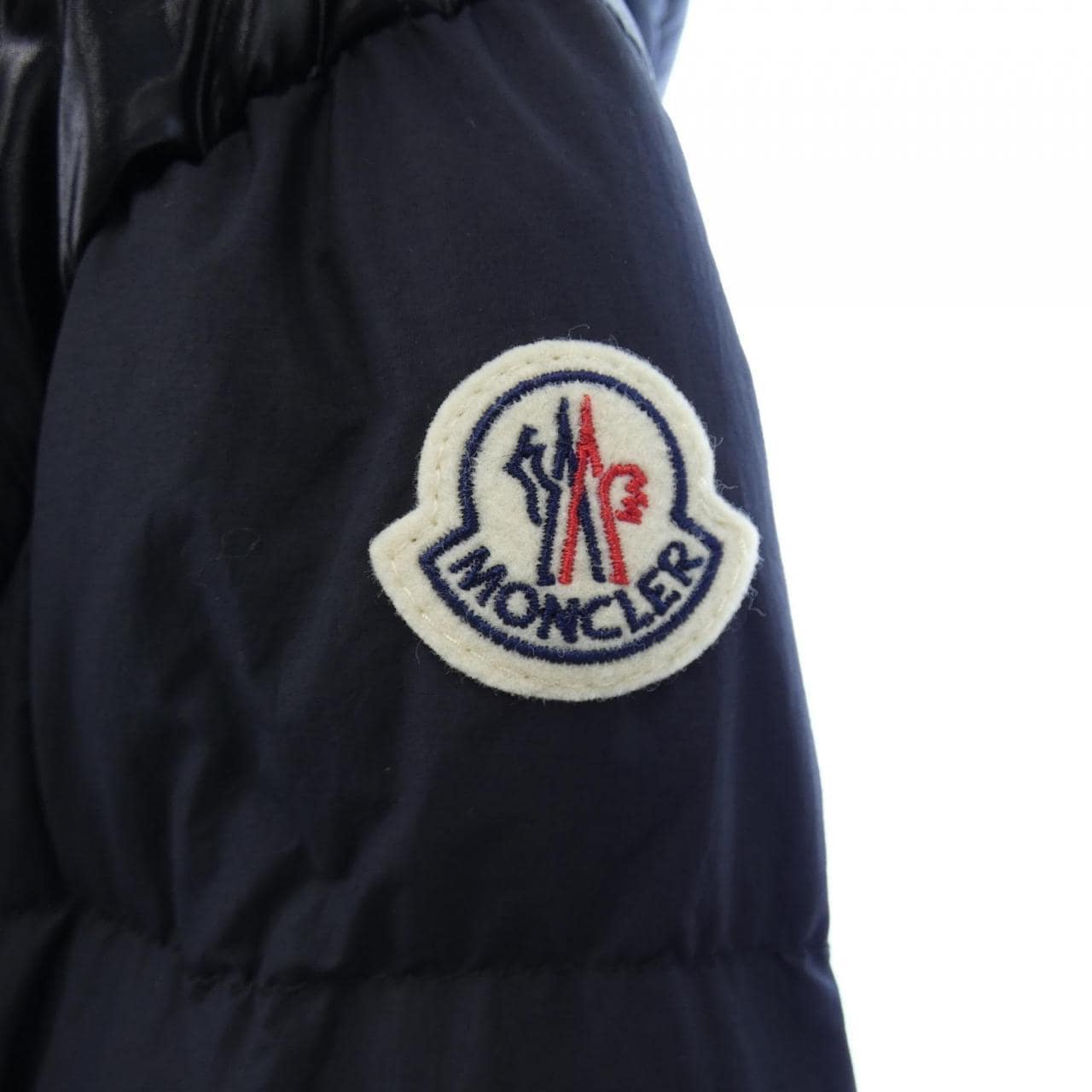 モンクレール MONCLER ダウンジャケット