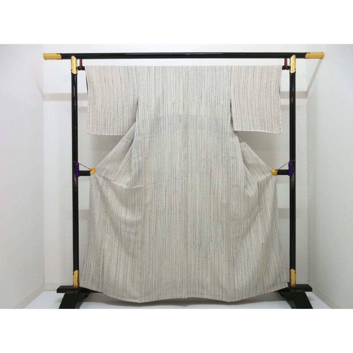 【未使用品】小紋　身幅Ｌ寸