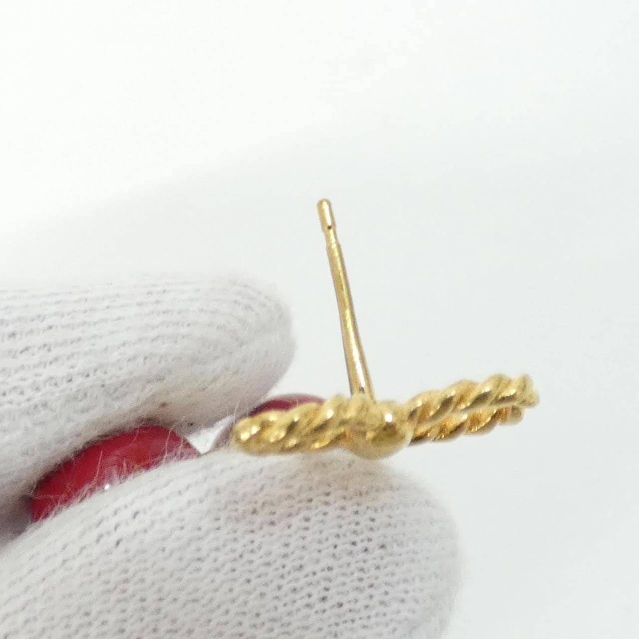 ヴァレンティノガラヴァーニ ZW2J0Z80MJP ピアス