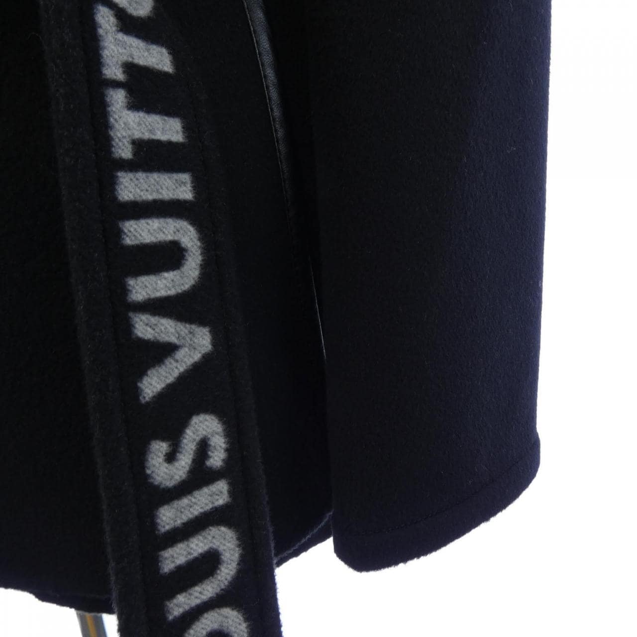 ルイヴィトン LOUIS VUITTON ベルテッドショートラップ FLCO17QWE コート