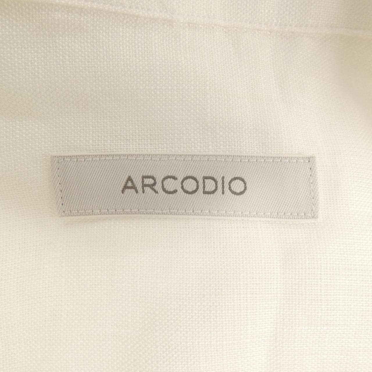 ARCODIO 02101 S／Sシャツ