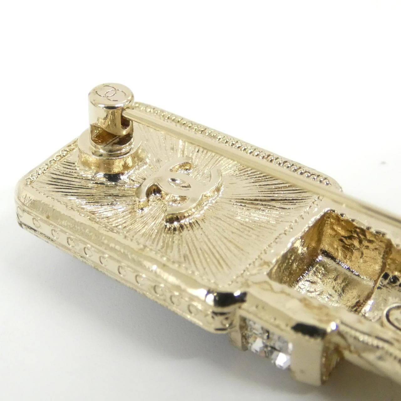 シャネル AB7677 ブローチ