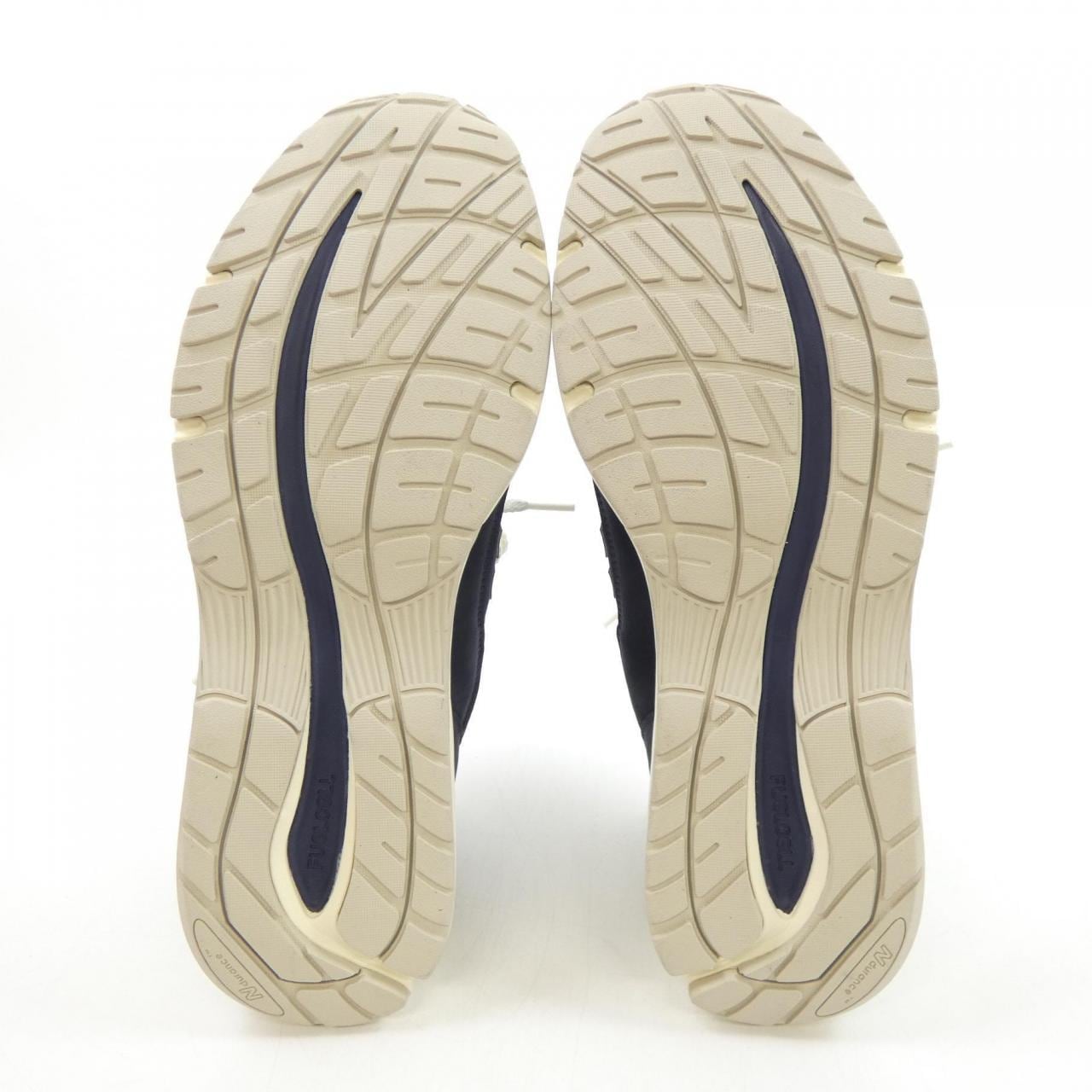 新百伦NEW BALANCE运动鞋