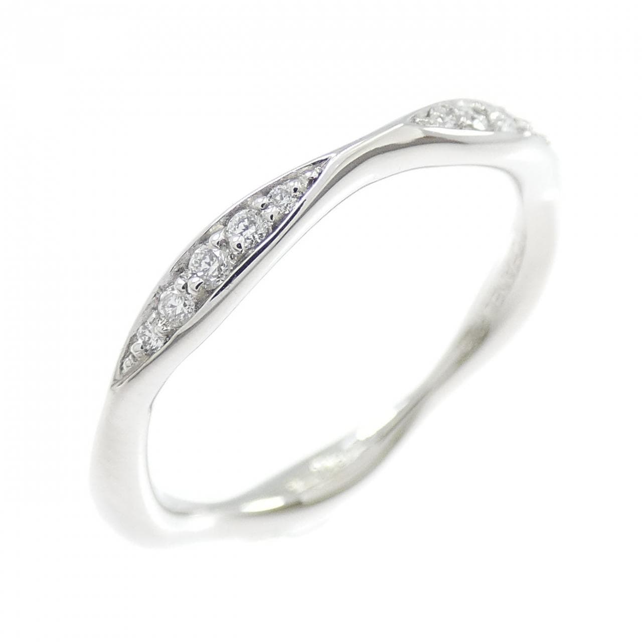 シャネル カメリア ハーフエタニティ リング