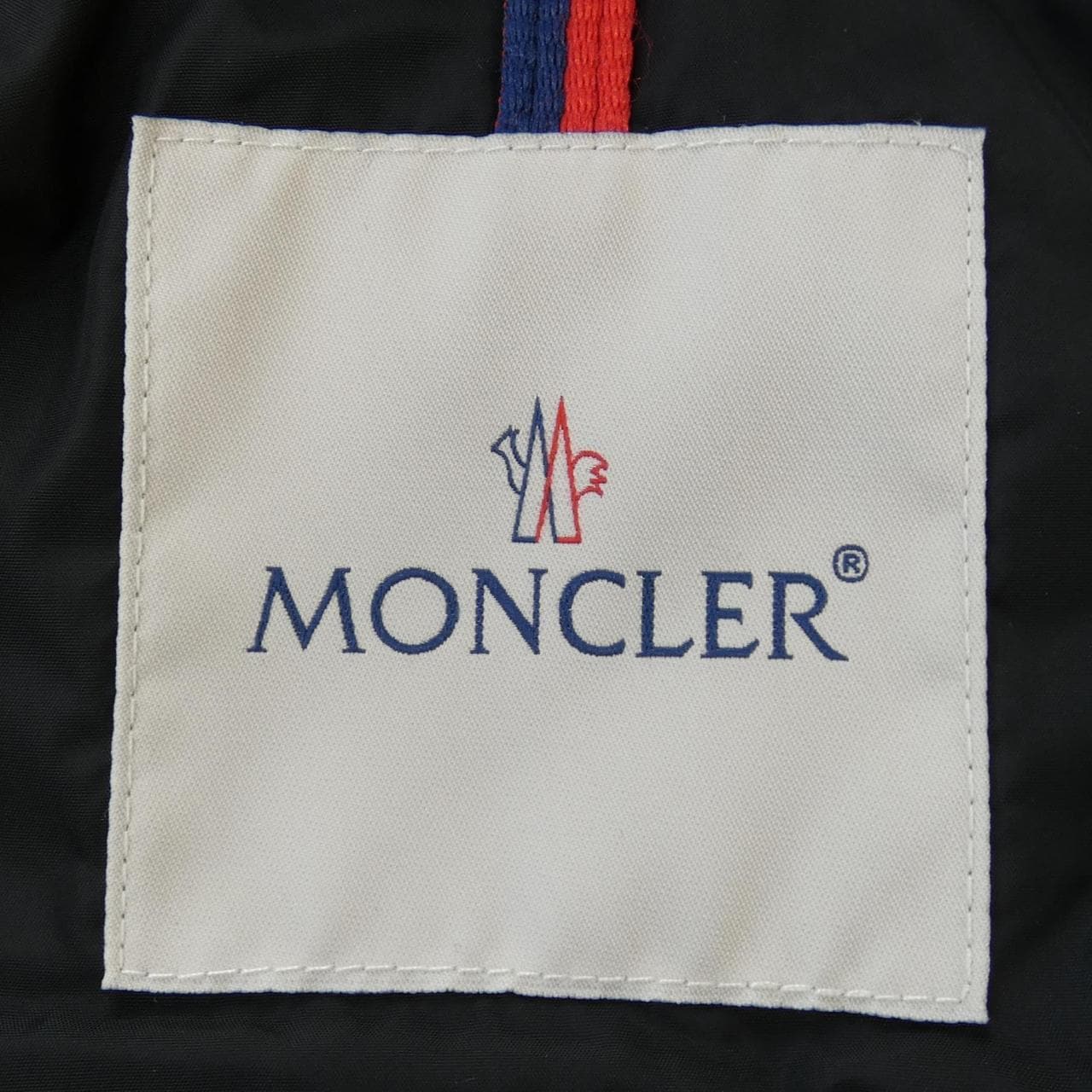 モンクレール MONCLER ダウンジャケット