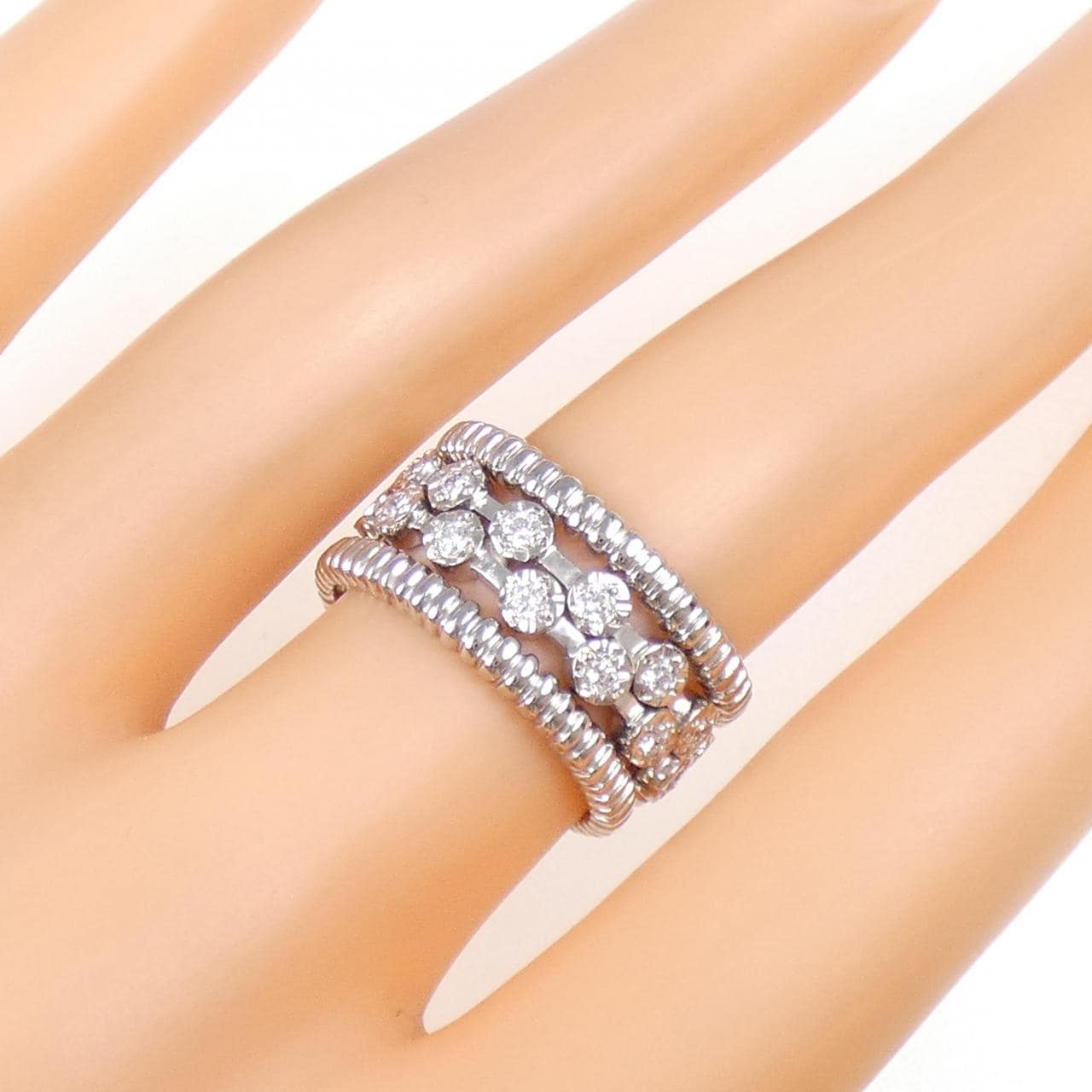 PT900 ダイヤモンド リング 0.66CT