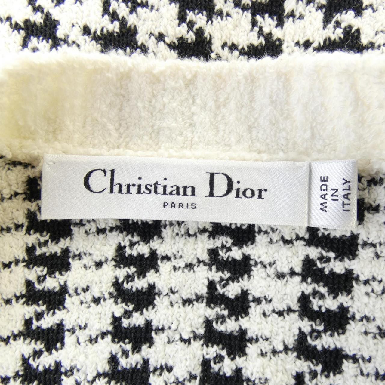 クリスチャンディオール CHRISTIAN DIOR DIOR TORIBALES ボタン 354W05AM324 アンサンブル