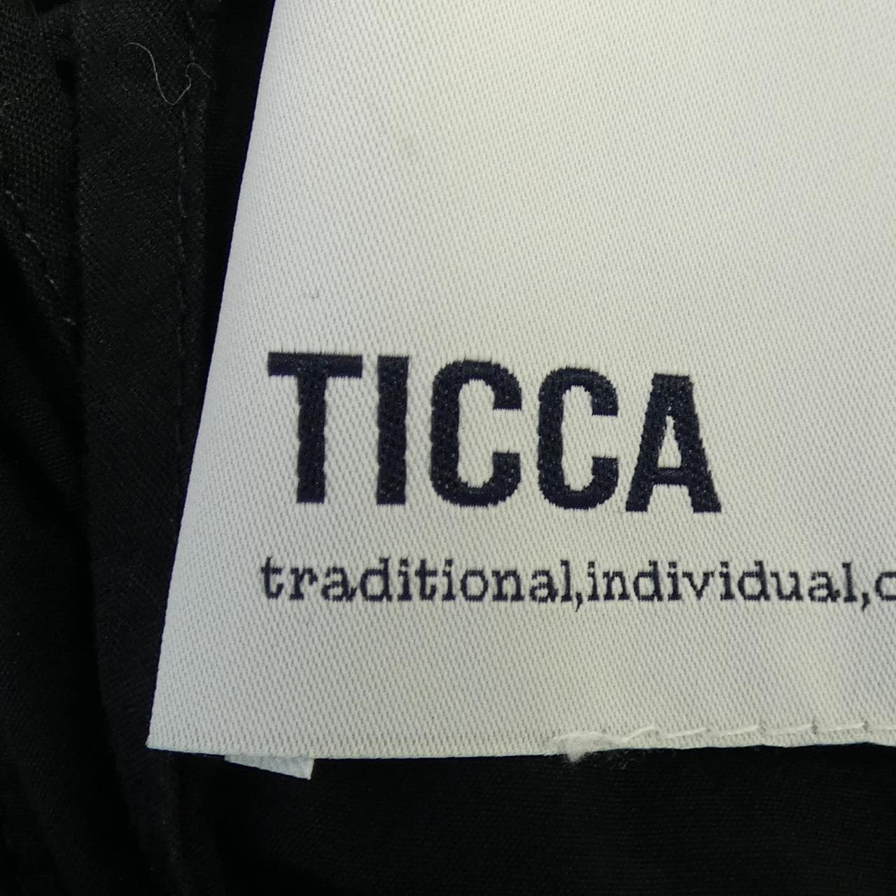 ティッカ TICCA トップス