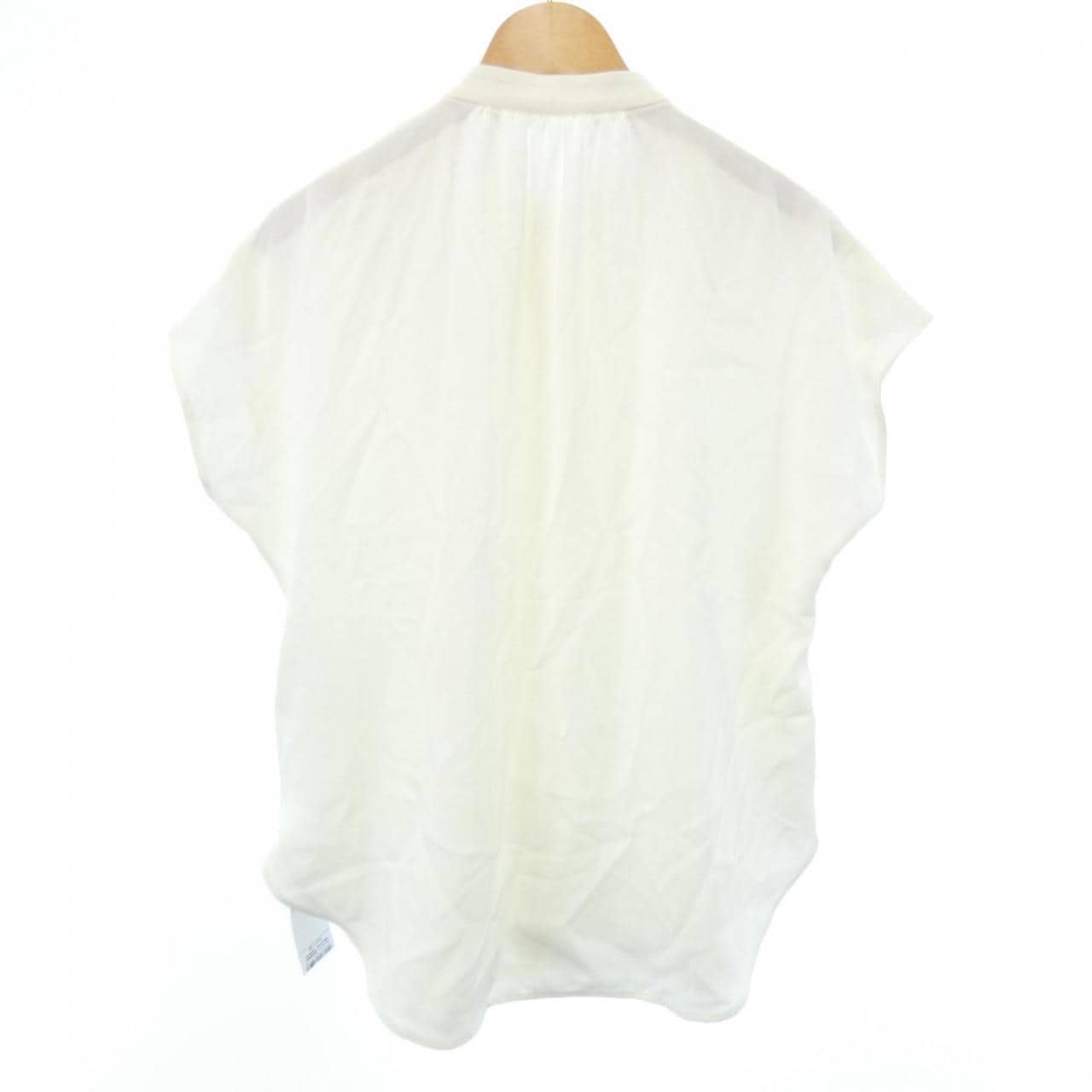 ニジュウサンク 23区 トップス