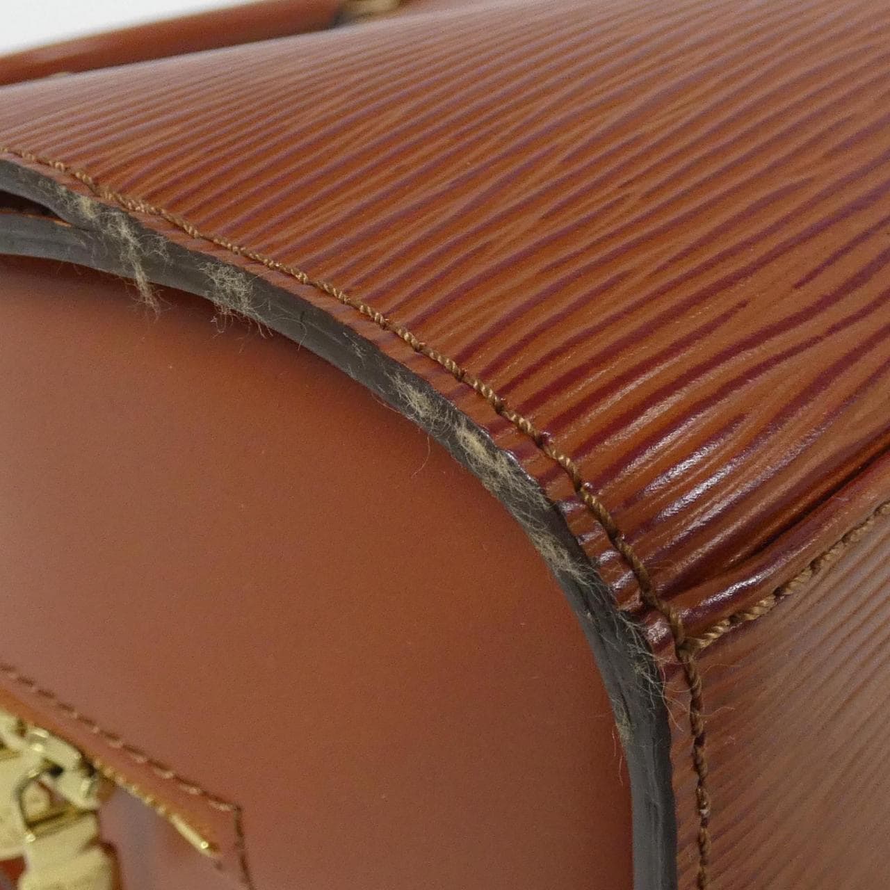 ルイヴィトン エピ ポンヌフ M52053 バッグ