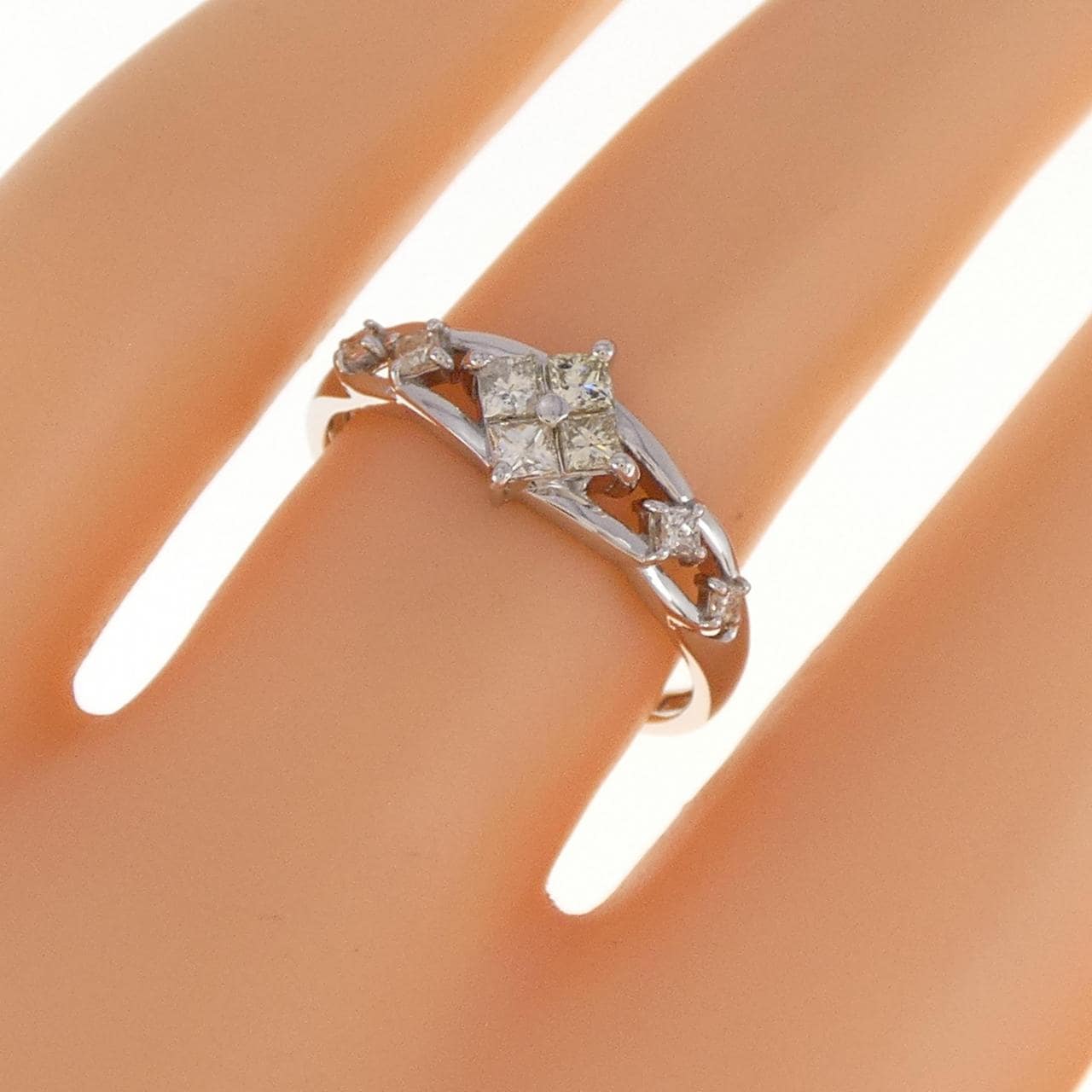 【新品】PT ダイヤモンド リング 0.29CT