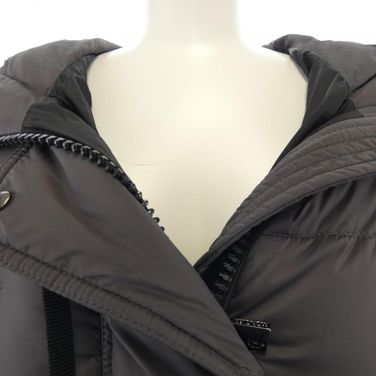 モンクレール MONCLER ダウンコート