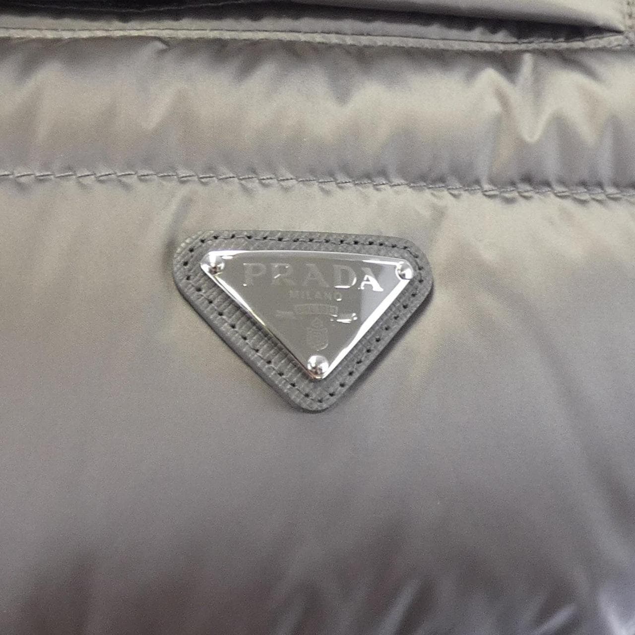プラダ PRADA トライアングルロゴ 290546 R152 1DAB ダウンベスト