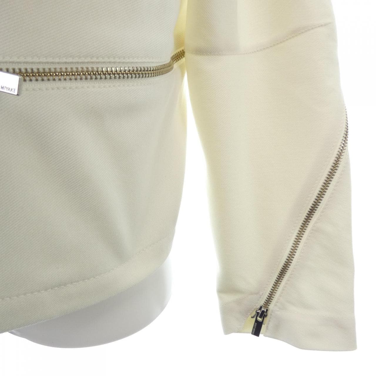 イッセイミヤケ ISSEY MIYAKE IM12FD542 ジャケット