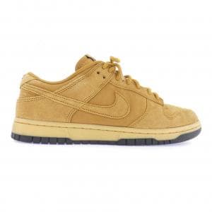 ナイキ NIKE IB6651-700 スニーカー