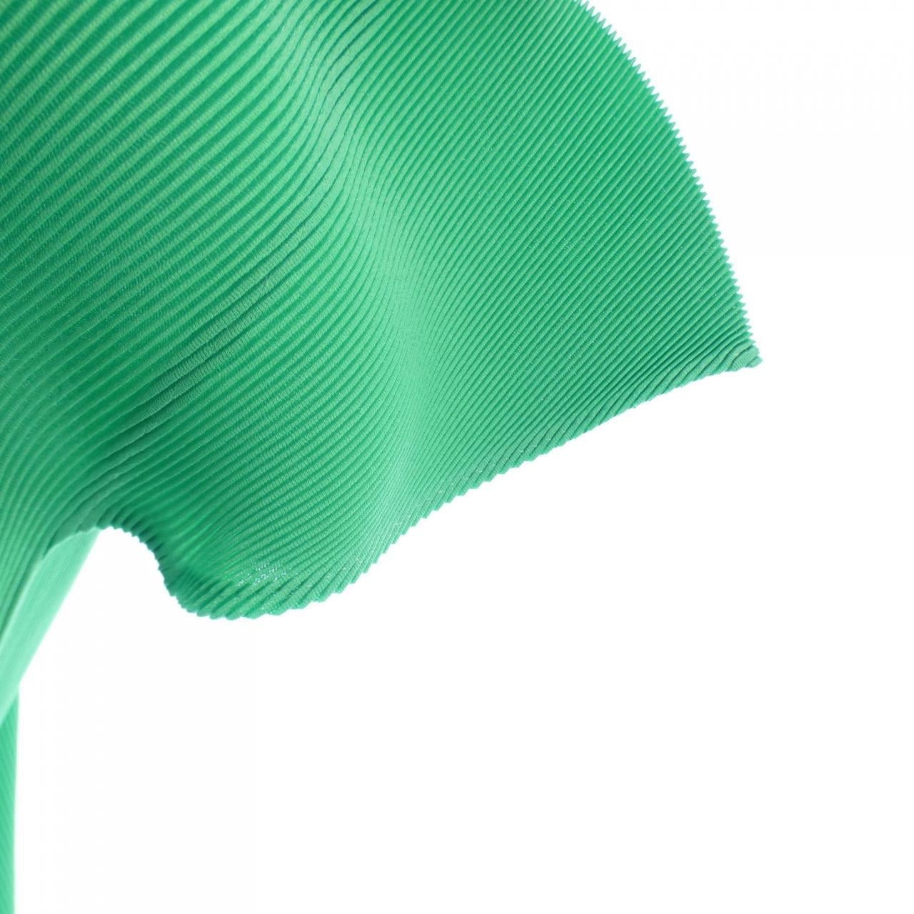 プリーツプリーズ PLEATS PLEASE トップス