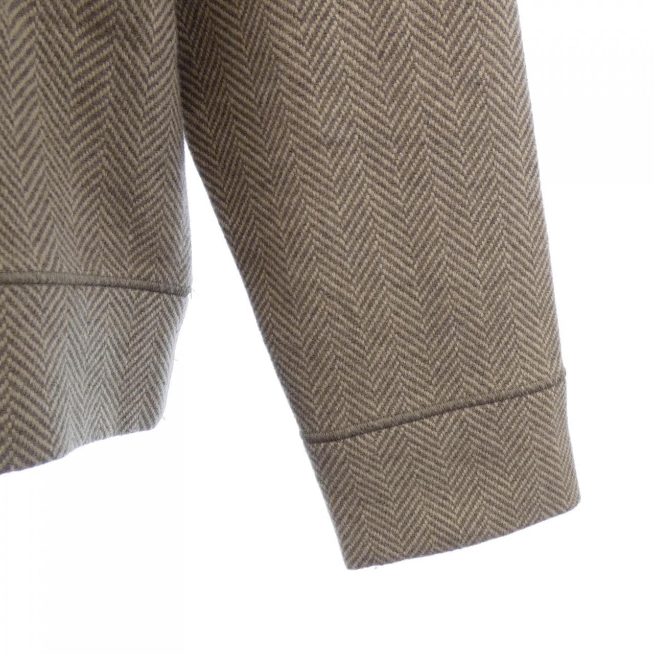 エンポリオアルマーニ EMPORIO ARMANI パーカー