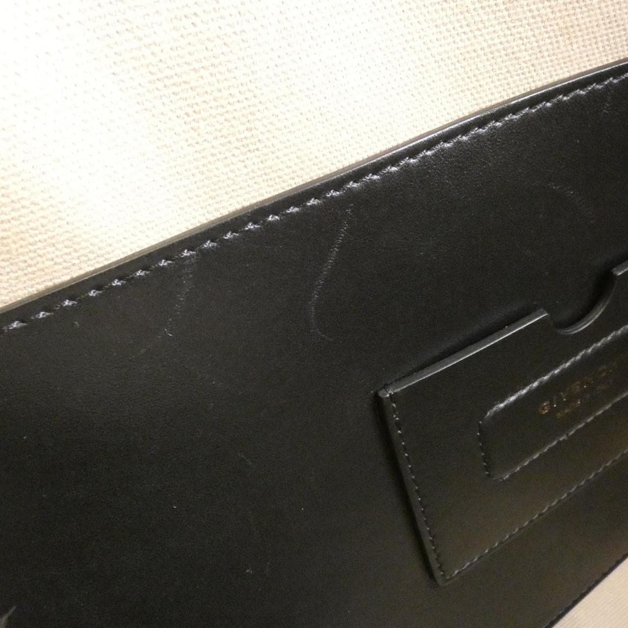 ジバンシー アンティゴナ ソフト ミディアム BB50F2B0WD バッグ