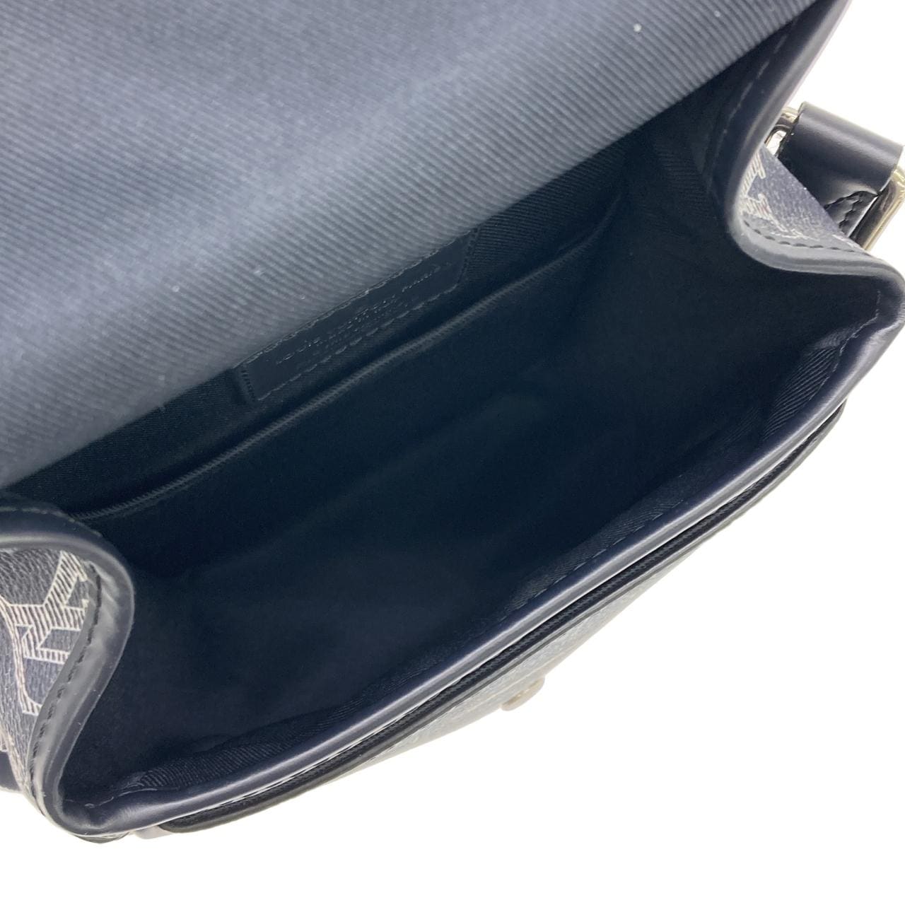 ルイヴィトン モノグラム サバンナ(チャップマン) メッセンジャーBB M54246 ショルダーバッグ