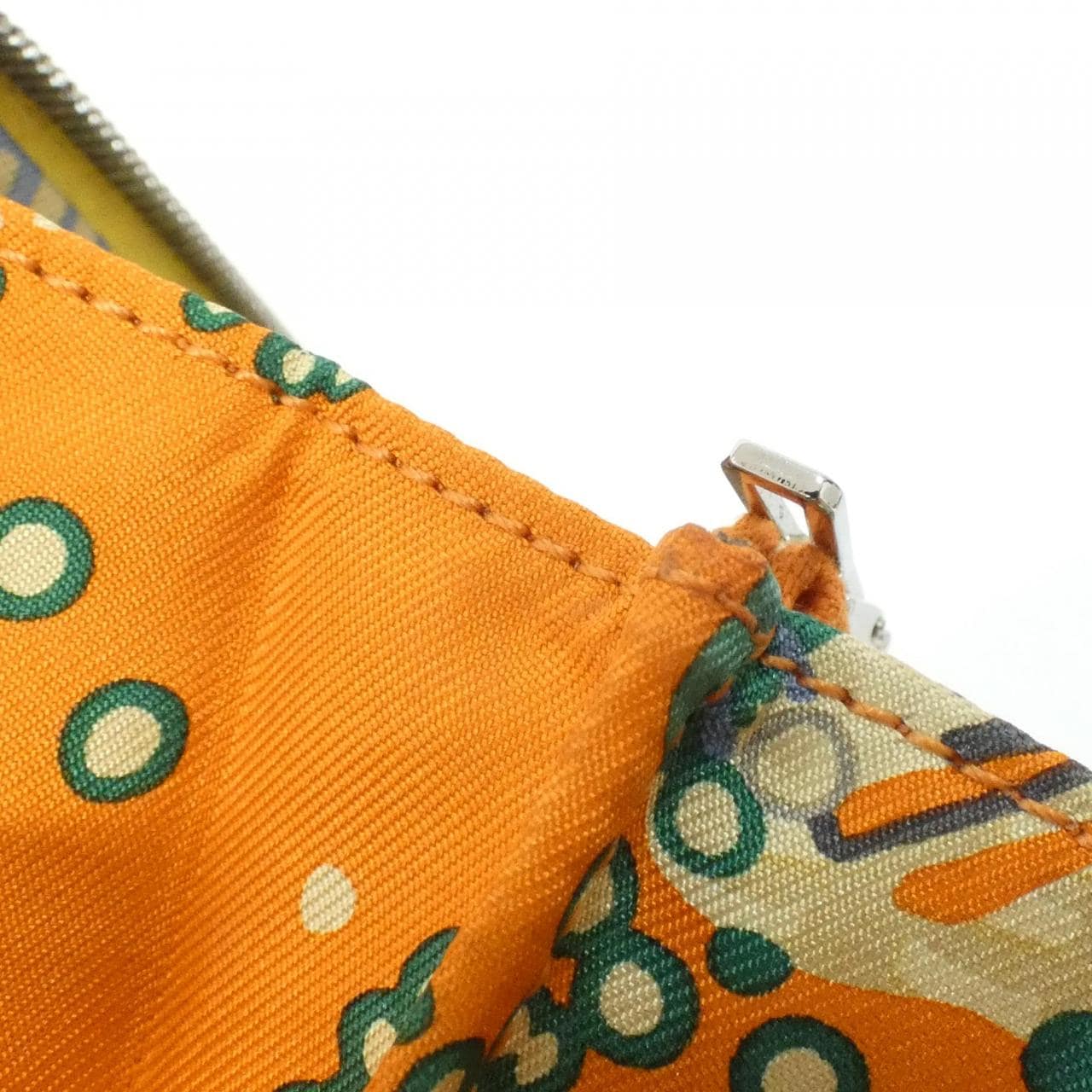 エルメス EN LIBERTE シルク イン クラシック 084810CK 財布