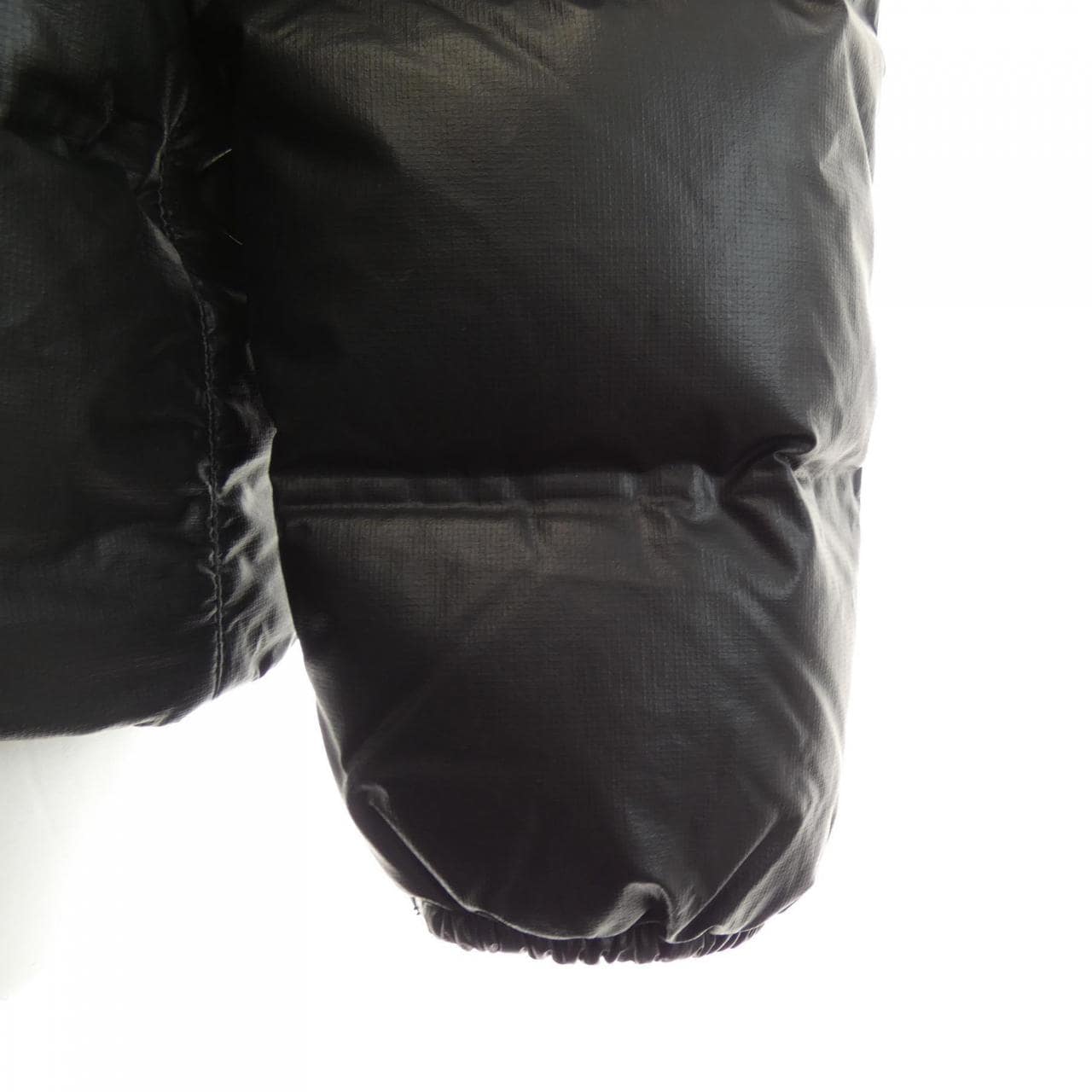 Herno LAMINAR PI170UL羽绒服