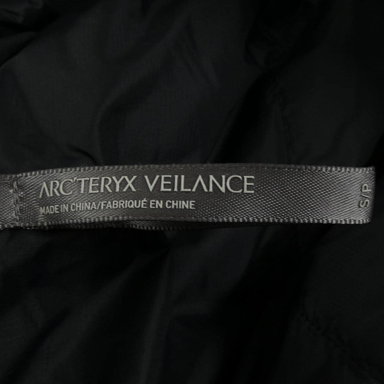 アークテリクスヴェイランス ARC'TERYX VEILANCE 29742 ダウンジャケット