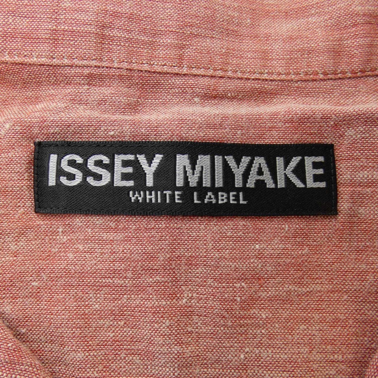 イッセイミヤケ ISSEY MIYAKE ME42FJ528 S／Sシャツ