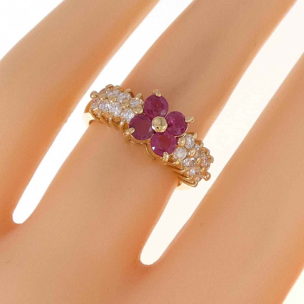 K18YG フラワー ルビー リング 0.70CT