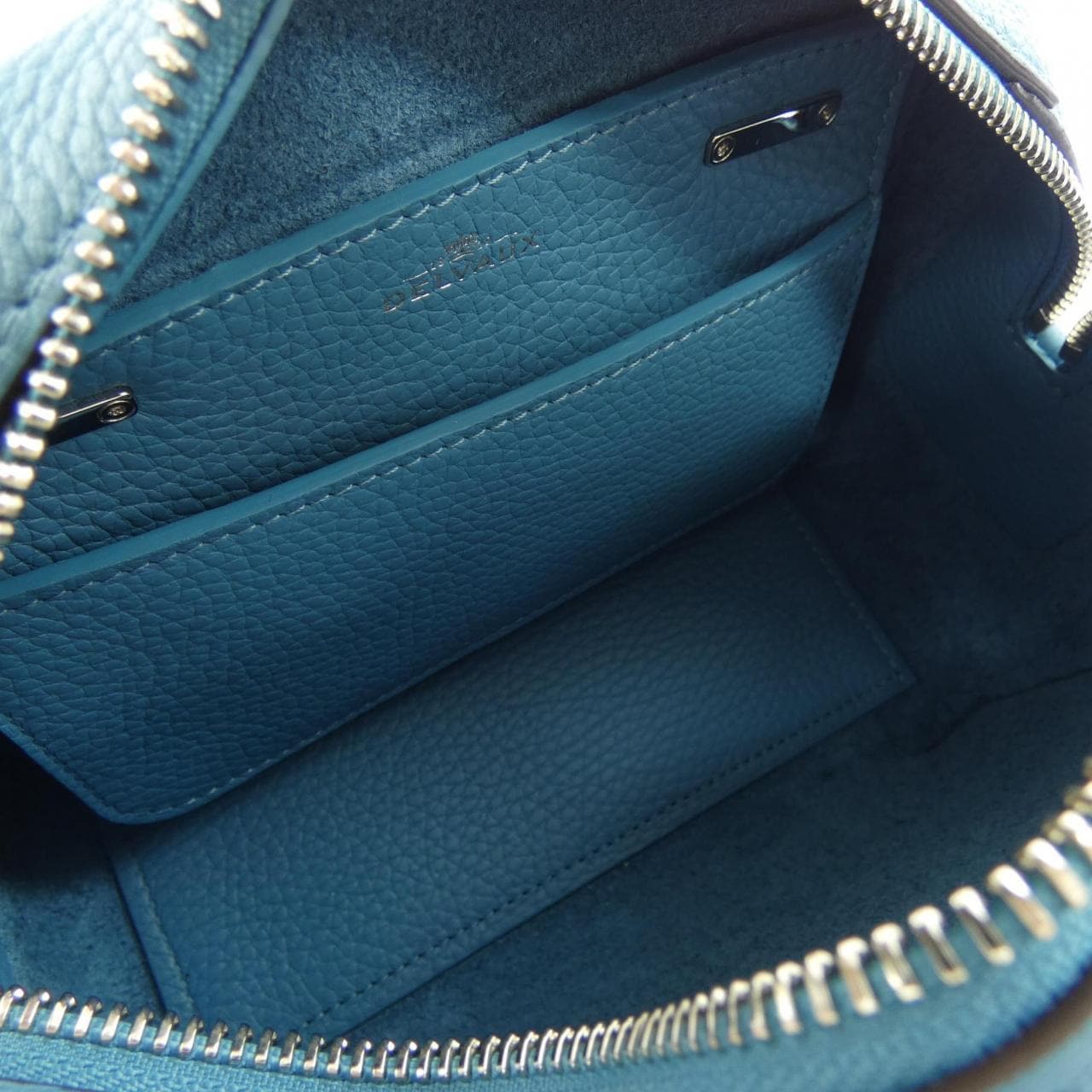 デルボー DELVAUX COOL BOX AA0670AQY BAG