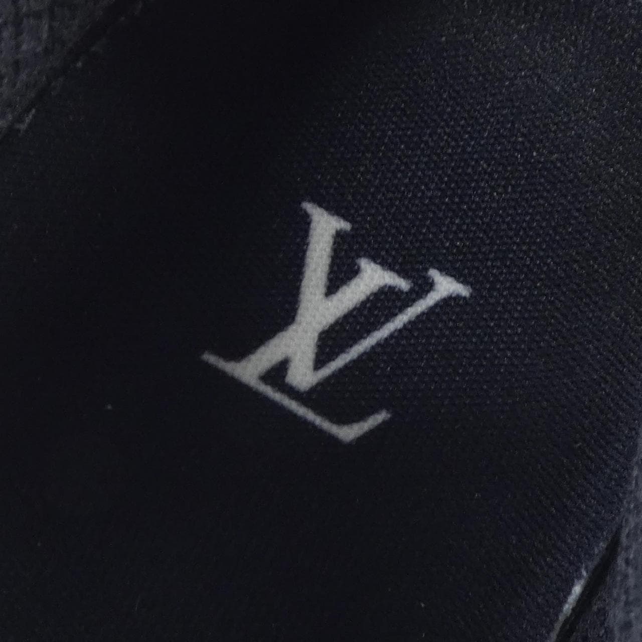 ルイヴィトン LOUIS VUITTON タティックライン スニーカー