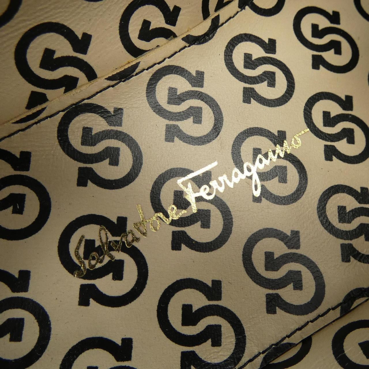 サルヴァトーレフェラガモ SALVATORE FERRAGAMO シューズ