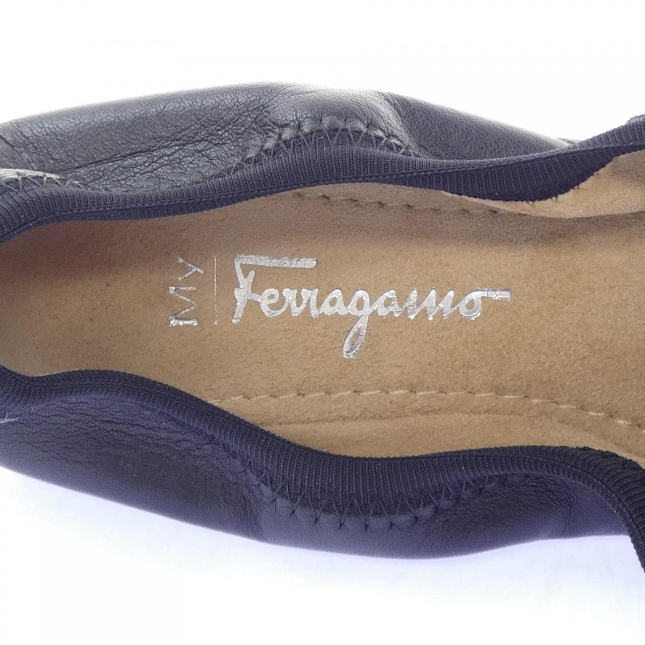 マイフェラガモ MY FERRAGAMO 30558 フラットシューズ