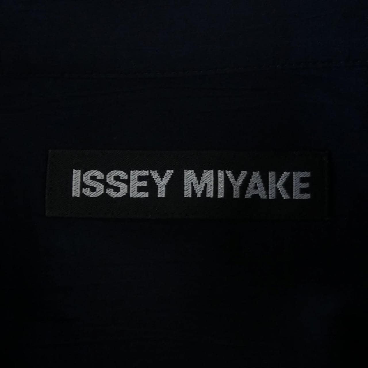 イッセイミヤケ ISSEY MIYAKE ME03FJ172 シャツ