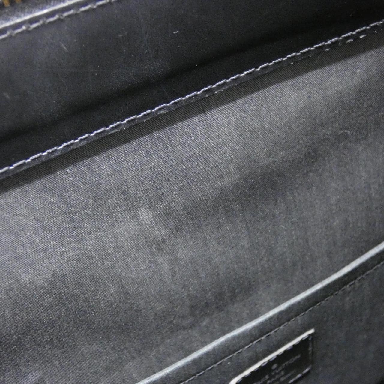 ルイヴィトン エピ クロワゼット PM M52492 ショルダーバッグ