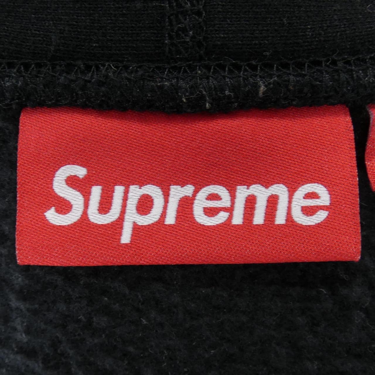 シュプリーム SUPREME Swarovski Motion パーカー