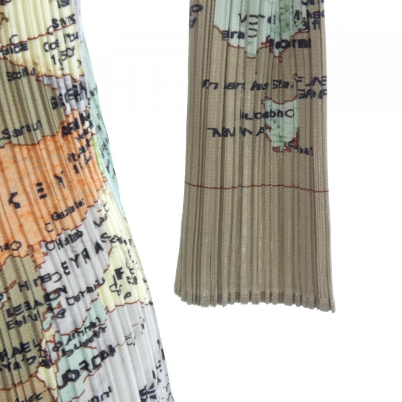 プリーツプリーズ PLEATS PLEASE WORLD MAP 世界地図 PP81-JK593 7563012 トップス