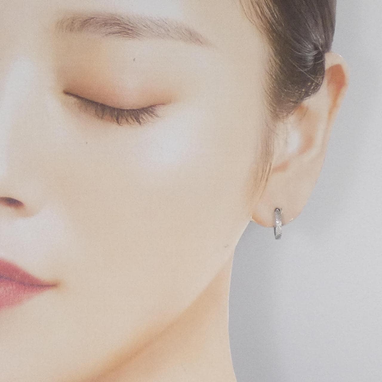 K10WG ダイヤモンド ピアス