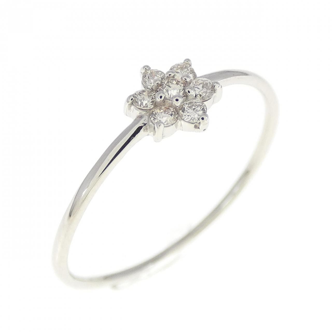 [BRAND NEW] PT Flower Diamond Ring 0.10CT