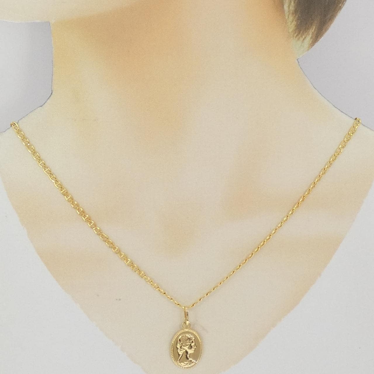 750YG necklace