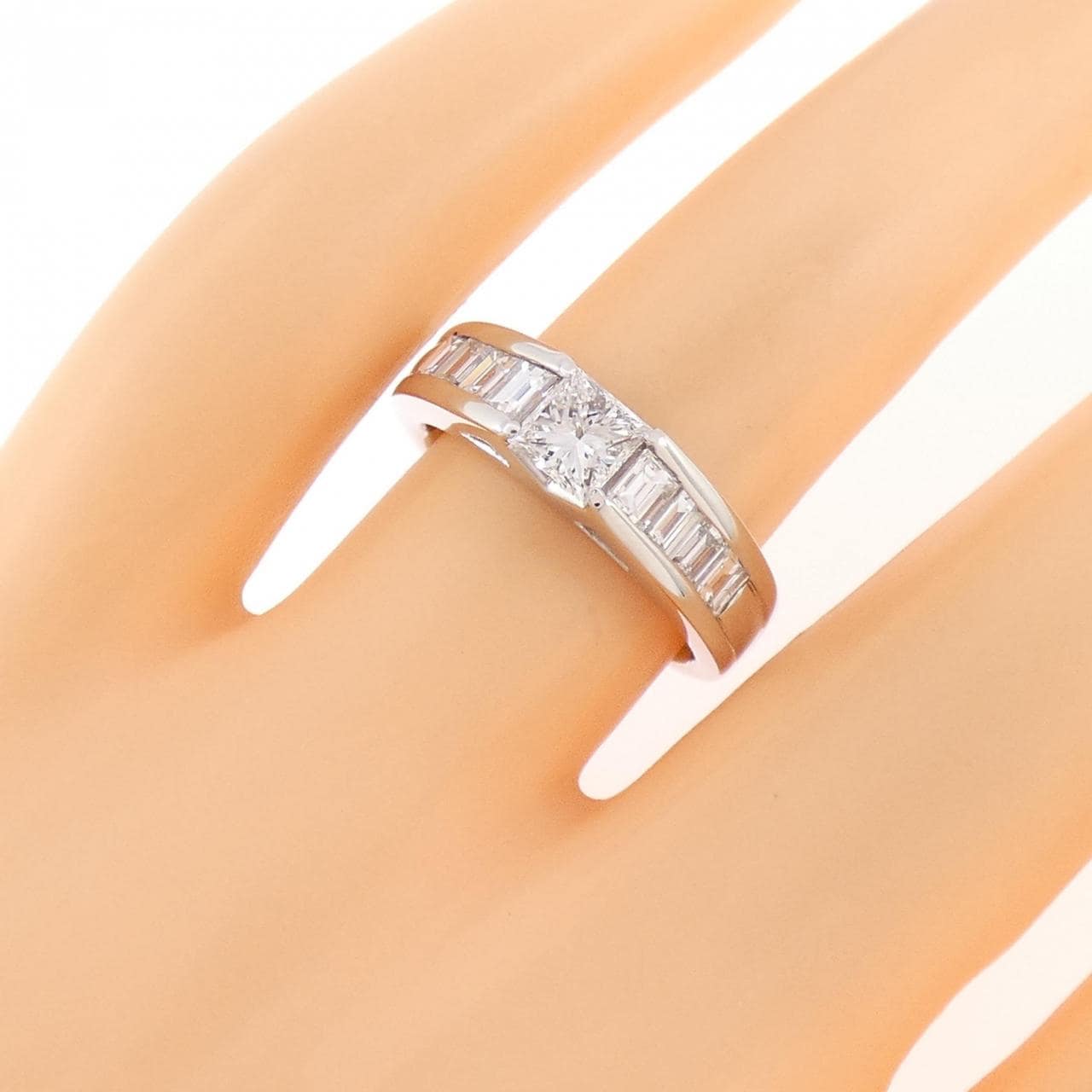 PT900 ダイヤモンド リング 0.531CT