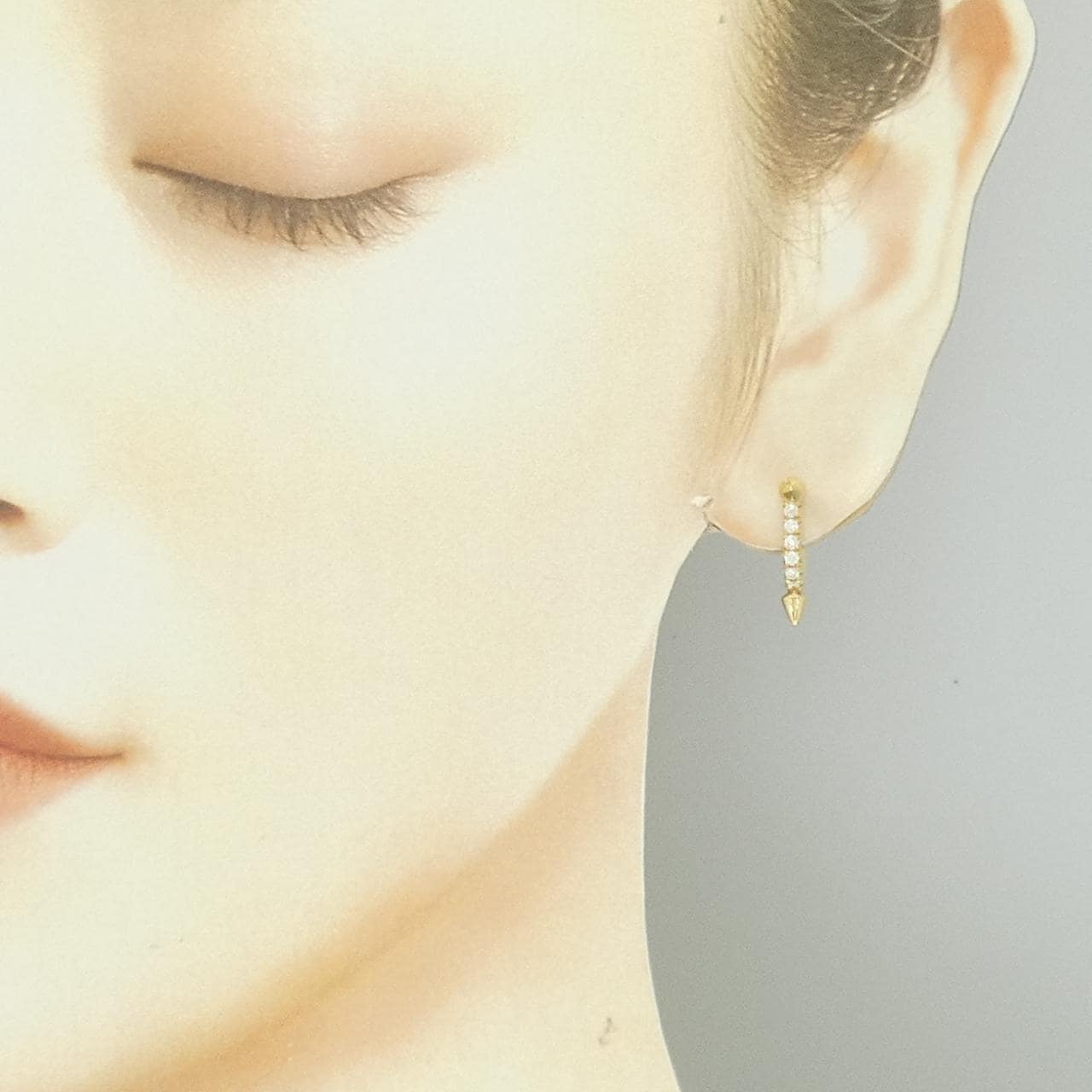 ティファニー タイタン ピアス 0.19CT