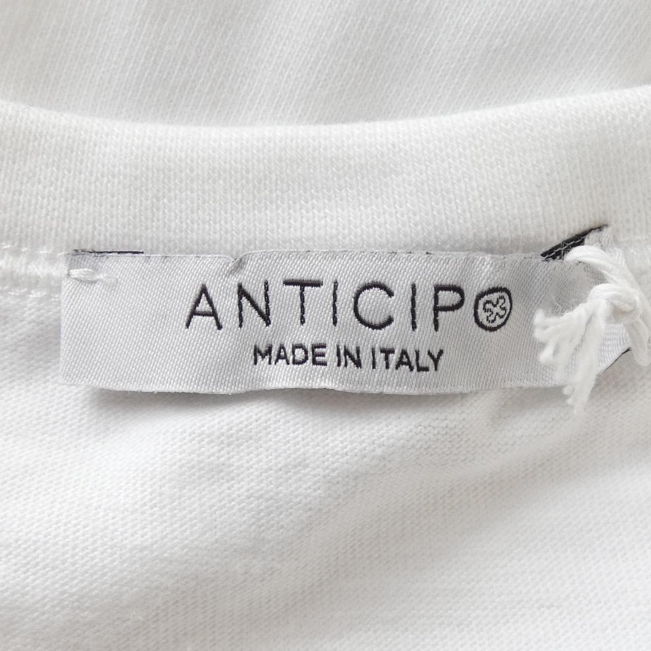 アンティーチポ ANTICIPO Tシャツ