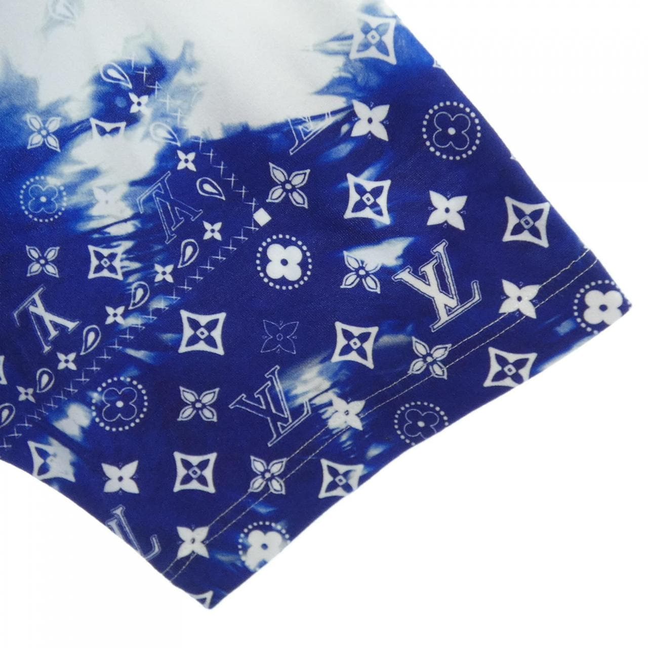 ルイヴィトン LOUIS VUITTON モノグラムバンダナプリント HNY26WNPG Tシャツ